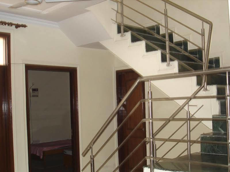 Laxmi House Hotel Nueva Delhi Exterior foto